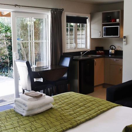 Cranford Cottages And Motel ไครสต์เชิร์ช ภายนอก รูปภาพ